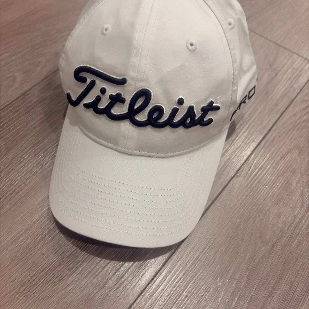 Titleist PRO VI White Cap
